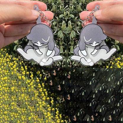 Kitten Playing with Eggs Keychain Detail View